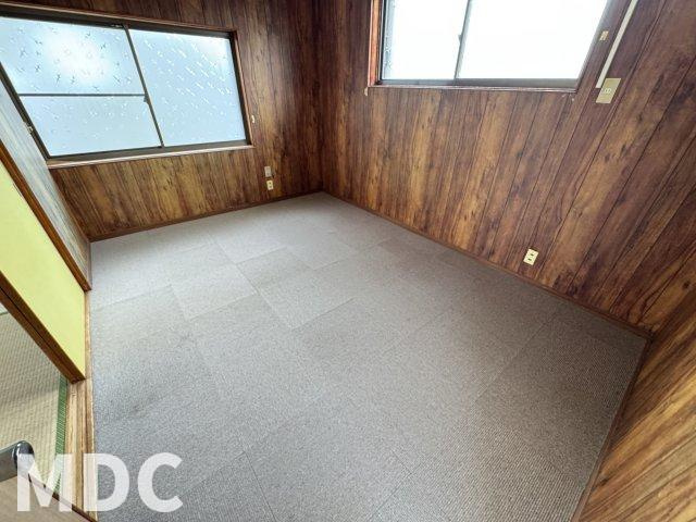 北島江尻戸建の洋室
