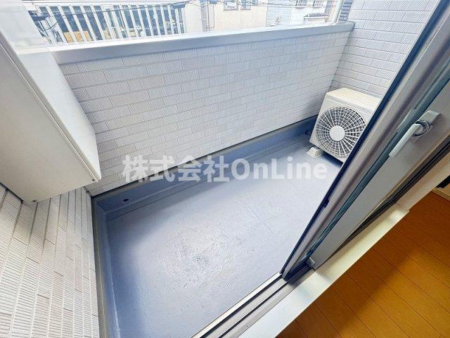 東大阪市新家中町のアパートのバルコニー