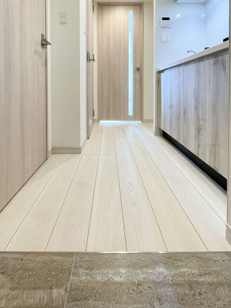S-RESIDENCE金山altanoの玄関