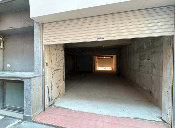 板橋区赤塚新町１丁目の店舗一部