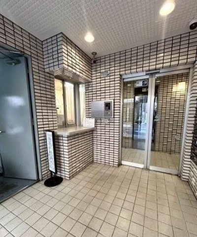 日興パレス東山のロビー