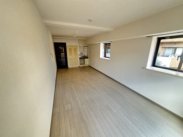 ライオンズプラザ井土ヶ谷弐番館の寝室|落ち着いて過ごせるお部屋なので、寝室にいかがでしょうか
