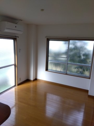 川越市大字今福の賃貸マンションの居間・リビング|ゆったりとした居間です