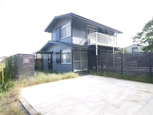 九十九里町不動堂　中古戸建の駐車場|内外装リフォーム済み令和7年 家具・ウッドデッキ付 駐車3台可 片貝サースポットまで車約10分