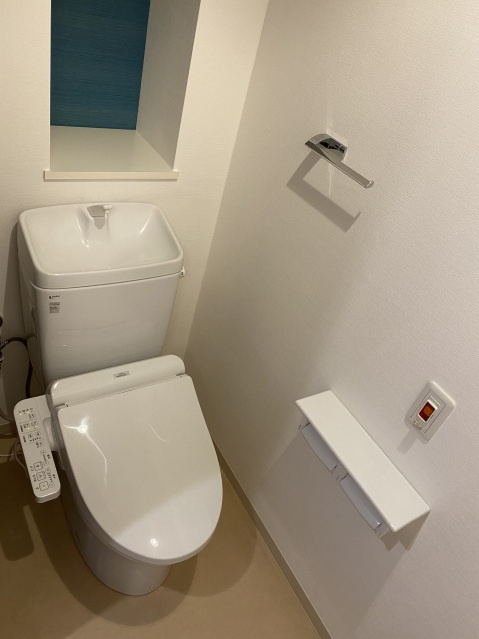 グローリオ横浜根岸のトイレ|落ち着いたトイレです