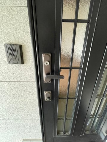 ワイケイパレスの玄関|退去前につき、前回募集時のお写真です。