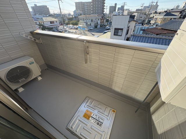 アヴニール西新町のバルコニー