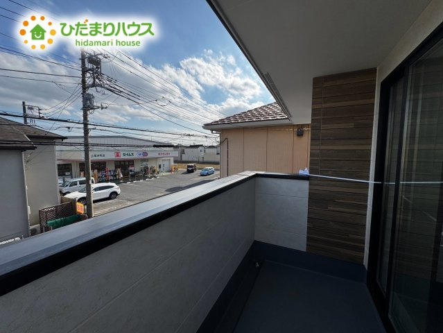 上尾市本町6期　新築戸建　02のバルコニー