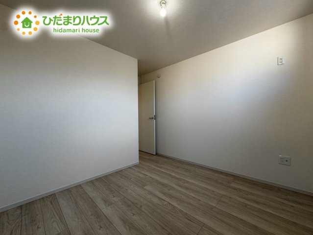上尾市本町6期　新築戸建　02の子供部屋|2階洋室：5.3帖