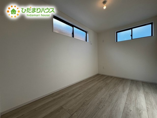 上尾市本町6期　新築戸建　02の洋室|2階洋室：5帖