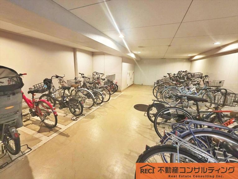 ワコーレ苦楽園レジデンスの駐輪場