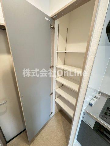 エルミタージュ小若江1号館の収納