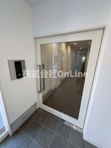 エルミタージュ小若江1号館のエントランス