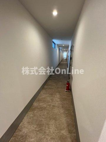 エルミタージュ小若江1号館のロビー