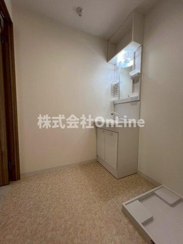 エルミタージュ小若江1号館の独立洗面台