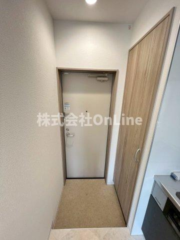 エルミタージュ小若江1号館の玄関