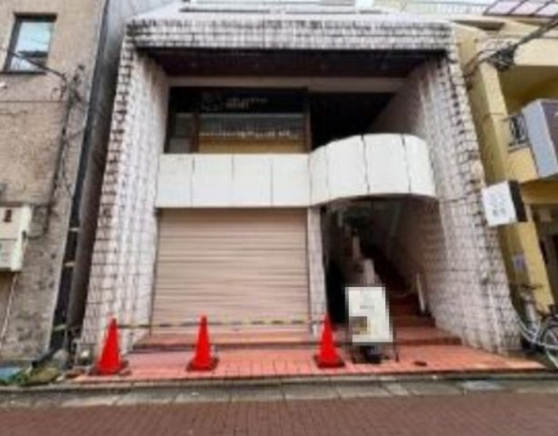 板橋区赤塚新町１丁目の店舗一部の外観
