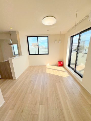 ＳＡＴＳＵＫＩ　ＲＥＳＩＤＥＮＣＥ　荻窪の居間・リビング
