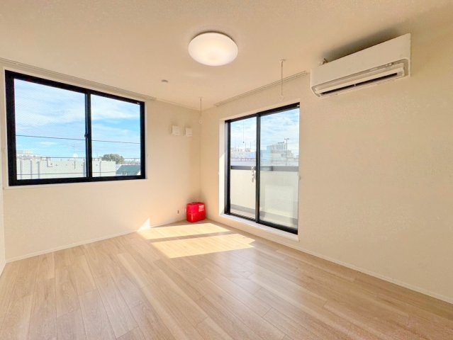 ＳＡＴＳＵＫＩ　ＲＥＳＩＤＥＮＣＥ　荻窪の居間・リビング