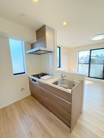 ＳＡＴＳＵＫＩ　ＲＥＳＩＤＥＮＣＥ　荻窪のキッチン