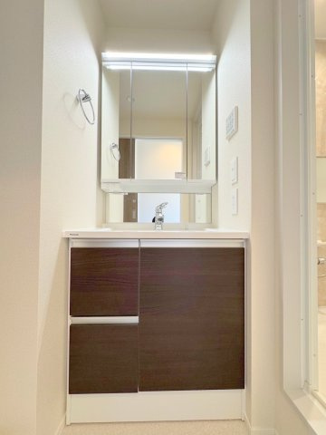 ＳＡＴＳＵＫＩ　ＲＥＳＩＤＥＮＣＥ　荻窪の独立洗面台