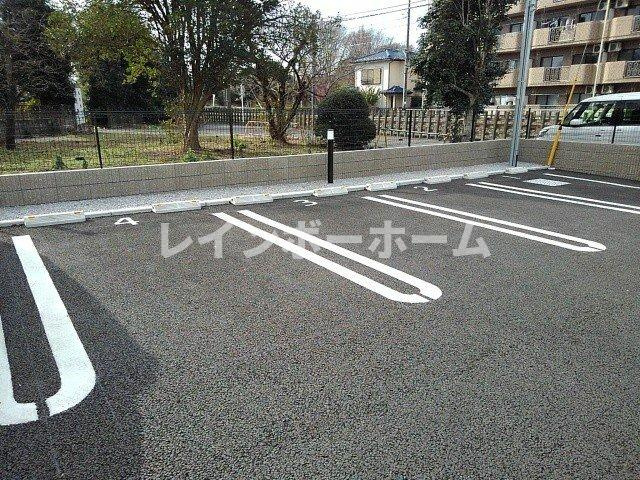 プレッソⅡの駐車場