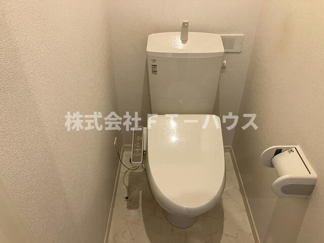 ファビュラス市川のトイレ