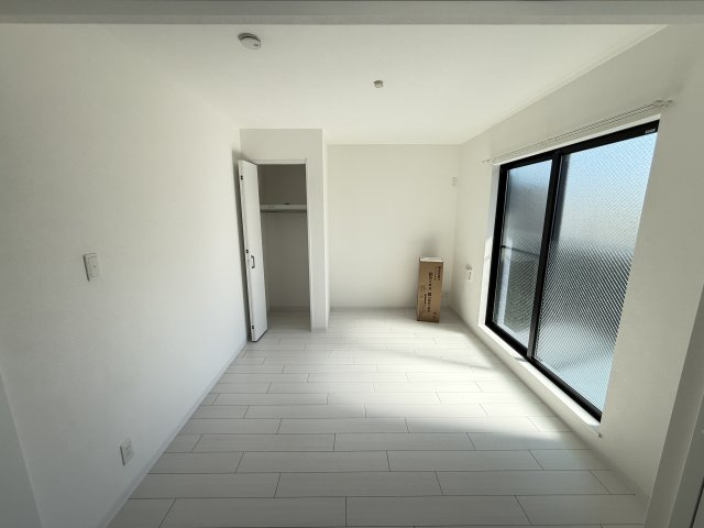 【洋室】 | CASA CALMA 茨田大宮