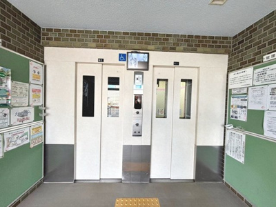 【その他共用部分】 | 泉北若松台ＡＢ住宅１号棟 | エレベーター２基あるので、忙しい時間帯も安心ですね！