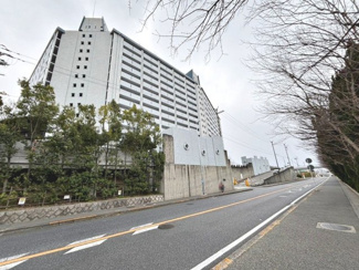 【周辺】 | 泉北若松台ＡＢ住宅１号棟 | 【トイレ新調】温水便座洗浄便座ですので、寒い日も温かい便座で安心して使用していただけますよ！