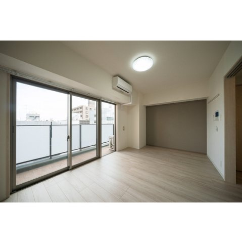 【居間・リビング】 | KDXレジデンス千葉中央East | ※同物件・反転タイプの写真です。