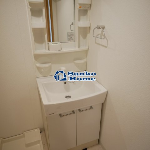クレイシア蔵前の洗面所