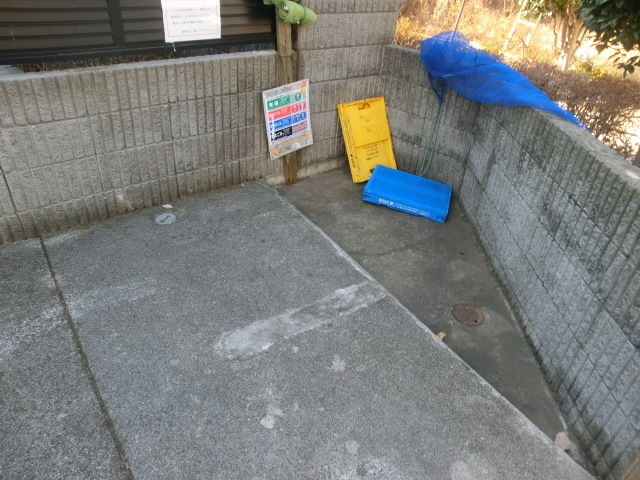 Ｊアベニューのその他共用部分|敷地内ゴミ置き場です♪