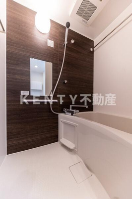 【浴室】 | ＣＯＣＯＣＵＢＥ北品川 | コンパクトで使いやすいお風呂です