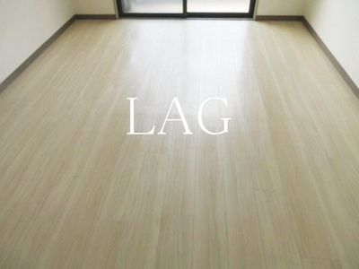 【居間・リビング】 | シャトレゲンジ | 洋室のお部屋です。
