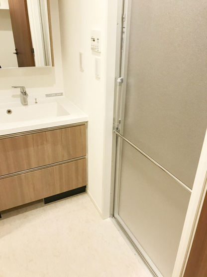 【洗面所】 | パークアクシス築地 | ※写真は同タイプ住戸です。