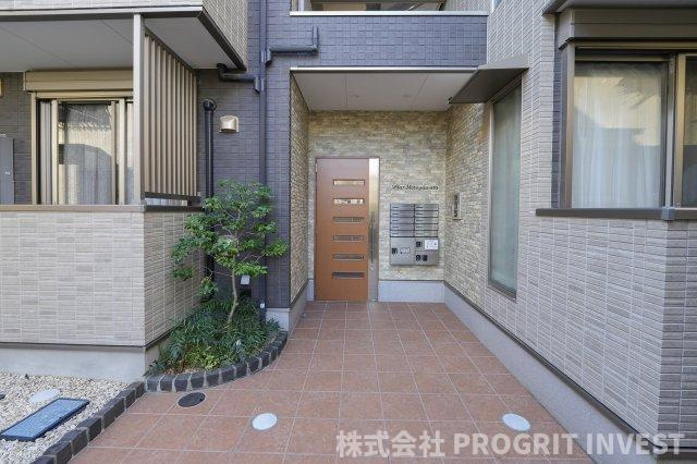 Motoyawata M-RESIDENCEのエントランス