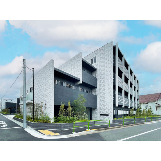 【外観】 | アジールコート練馬中村橋 | 鉄筋コンクリート造のがっちりとした建物。