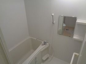 ＭＩＮＡＭＩ－ＫＡＭＡＴＡ　ＲＥＳＩＤＥＮＣＥの浴室