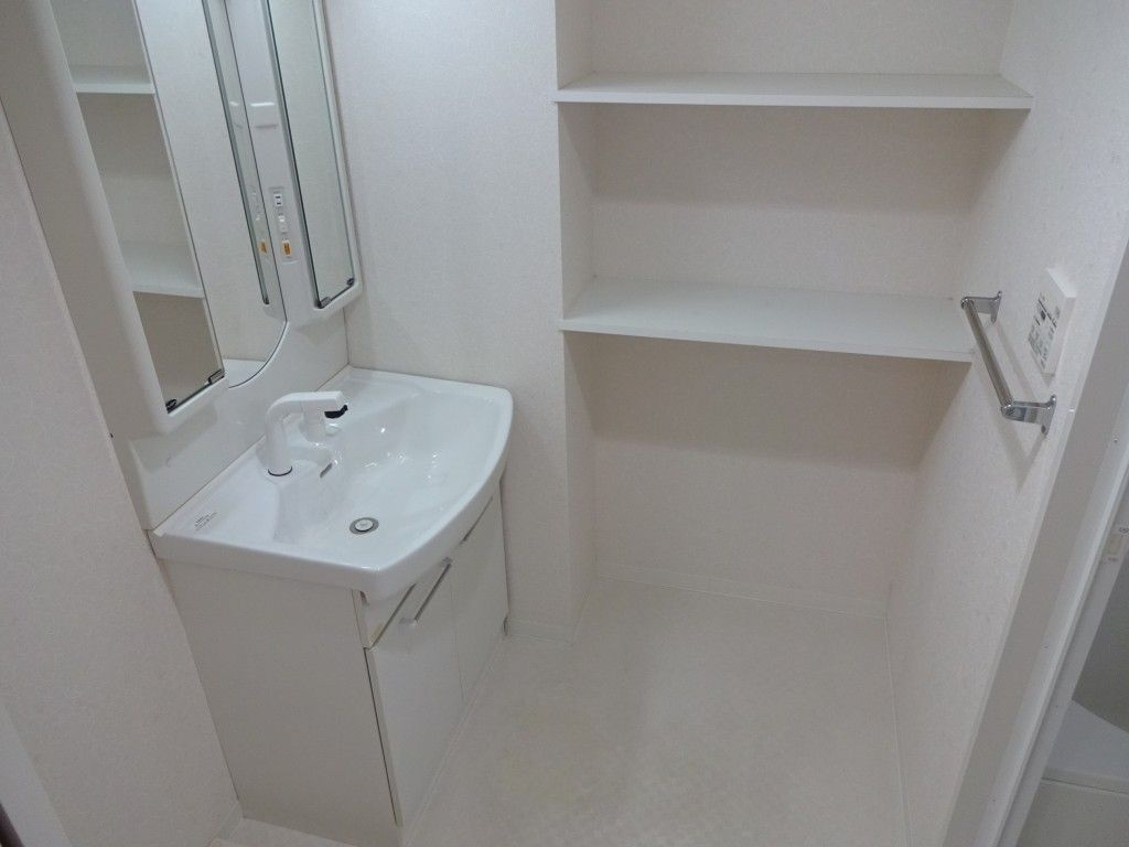 フル･ブルームの洗面所|シンプルで使いやすいトイレです