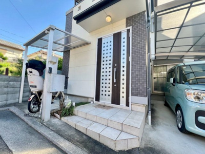 【エントランス】 | 土師町１丁　中古一戸建 | 東百舌鳥幼稚園まで徒歩７分！小さなお子様のいるご家庭も安心ですね！