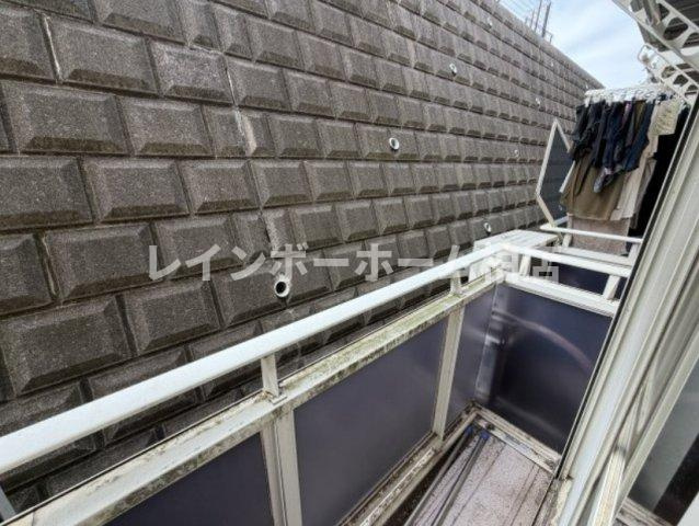 特典：仲介手数料が50％OFFです‼のバルコニー|お洗濯にも便利なバルコニー付き