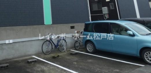 萩沢ハイツA棟仲介手数料（賃料の1.10ヵ月）の50％OFF対象物件！の駐車場|駐車場があります