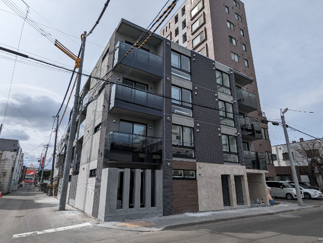 札幌市中央区南四条西１４丁目の賃貸マンション