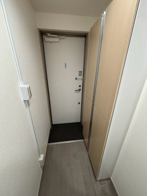 【玄関】 | ジュネ谷中