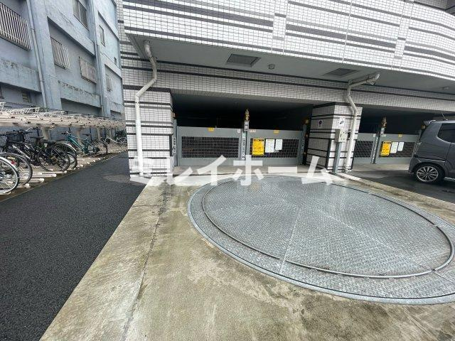 スパシエ蒲田グランドタワーの駐車場