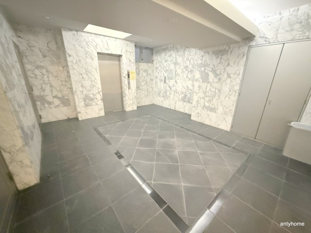 KAISEI阿波座EDのロビー