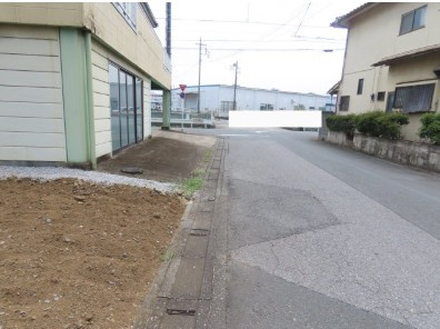 鶴ヶ島市脚折町新築戸建の前面道路含む現地写真