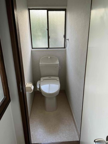 上祖師谷1丁目戸建て貸家のトイレ|1F