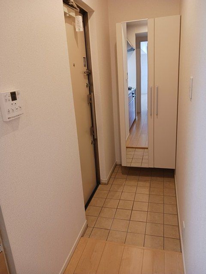 【玄関】 | カリエンアステール2